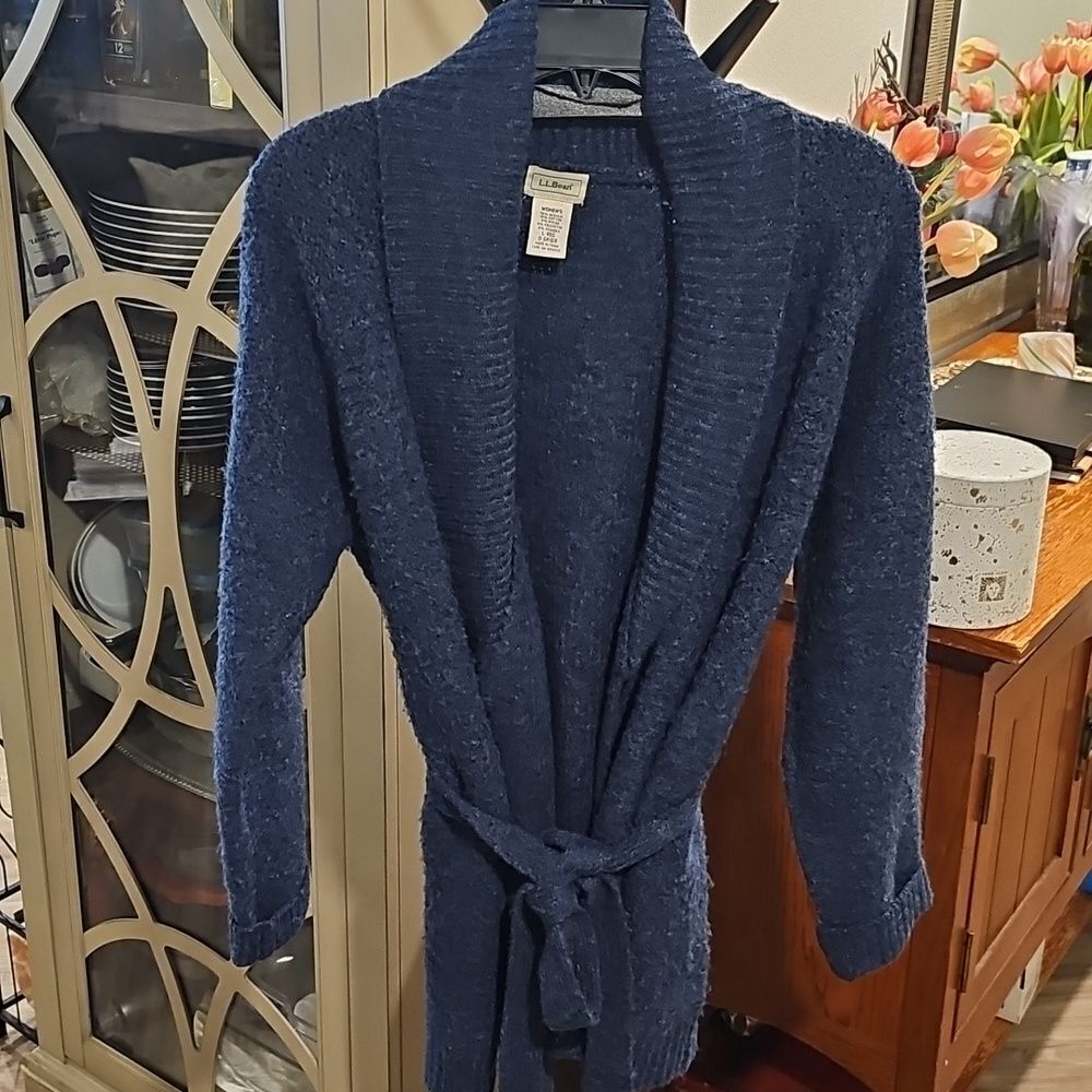 Navy L.L bean jacket size L